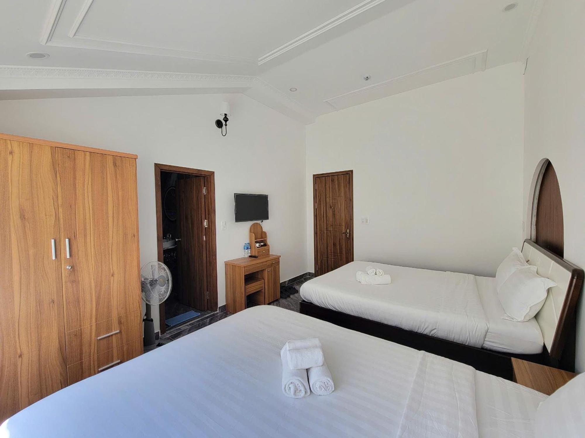 Savio Hotel Trieu Viet Vuong Да Лат Екстериор снимка