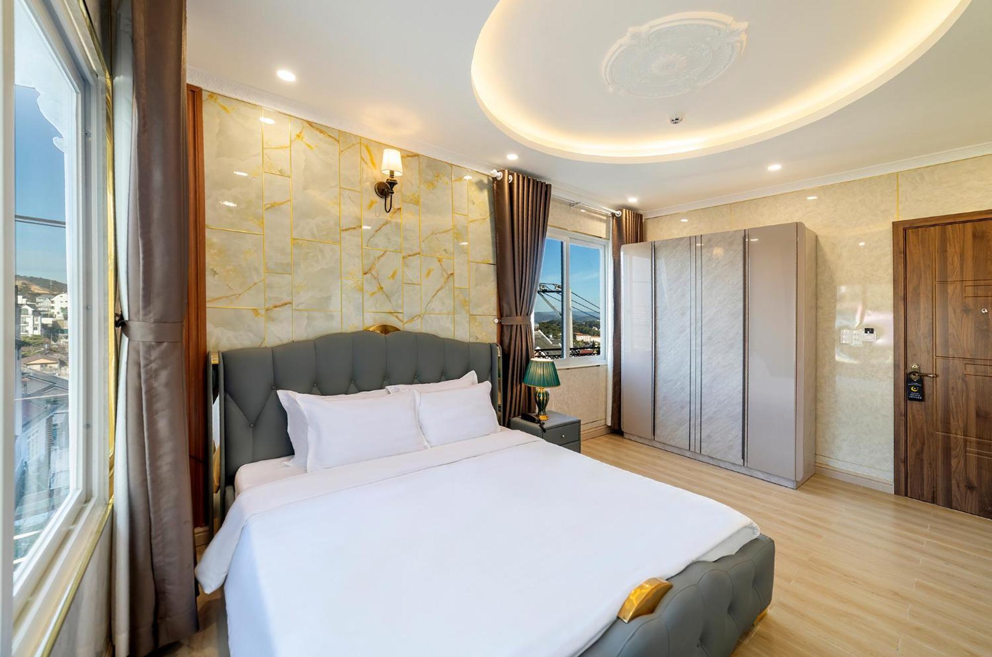 Savio Hotel Trieu Viet Vuong Да Лат Екстериор снимка